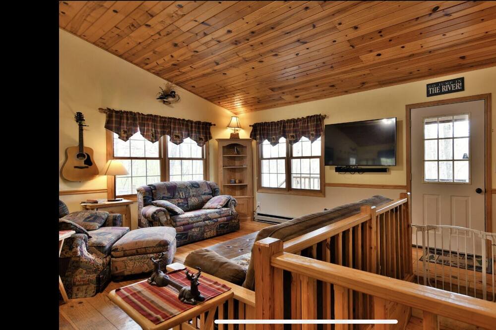 Photo of Livingroom in Spooner