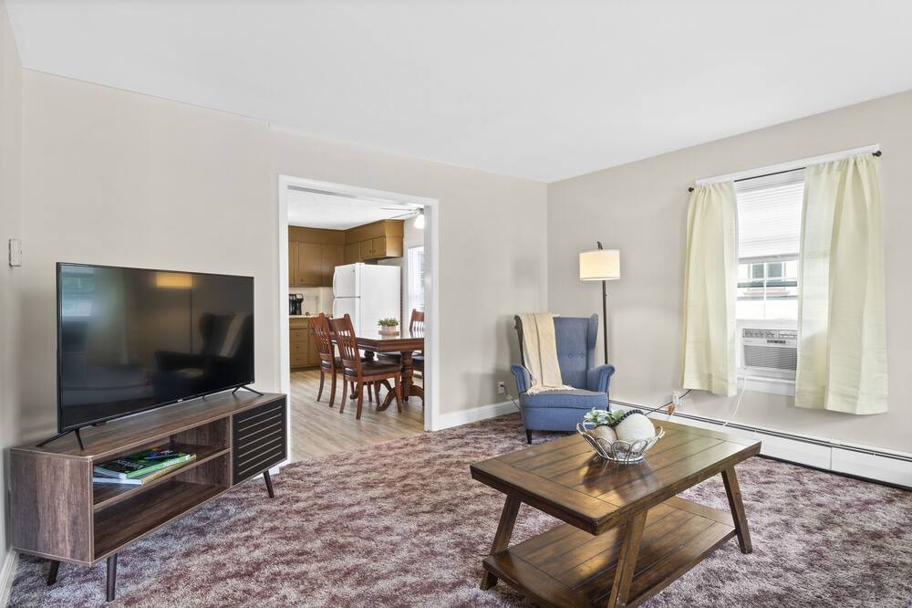 Photo of Livingroom in Palmyra