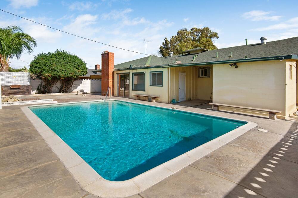 Photo of Outdoor in Corona
