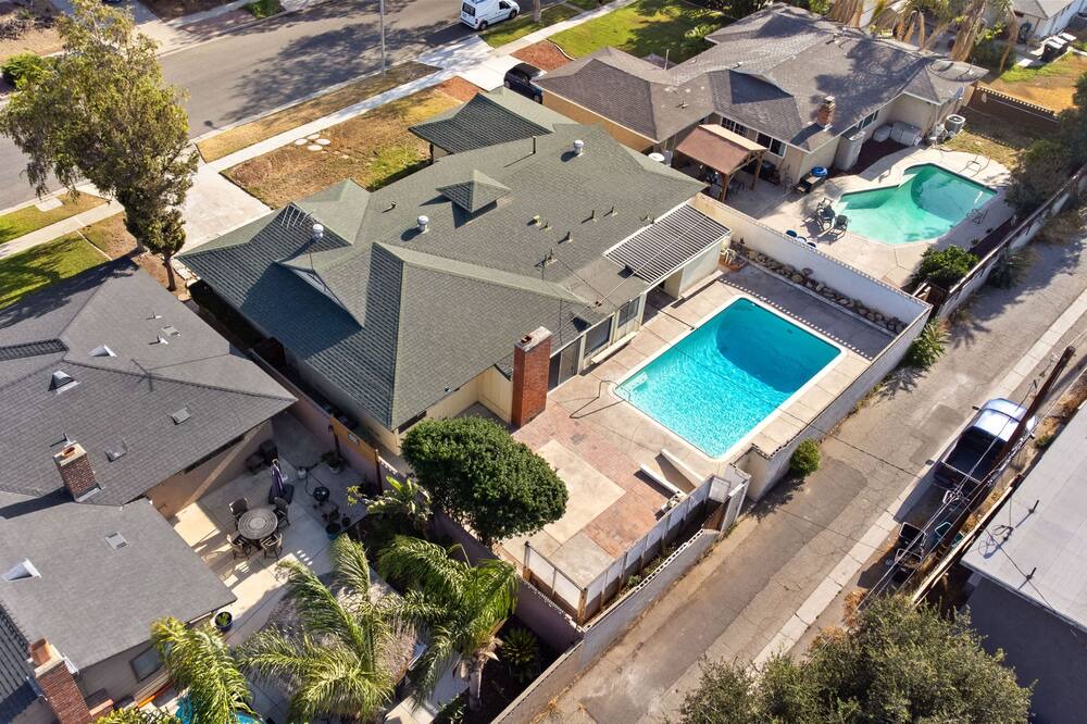 Photo of Outdoor in Corona