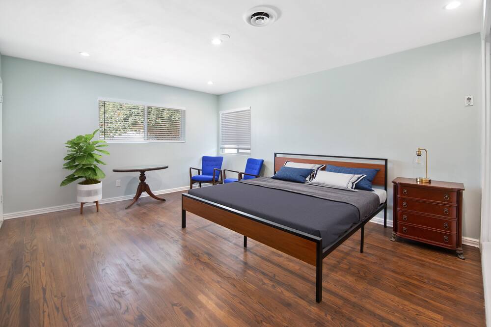 Photo of Bedroom in Corona