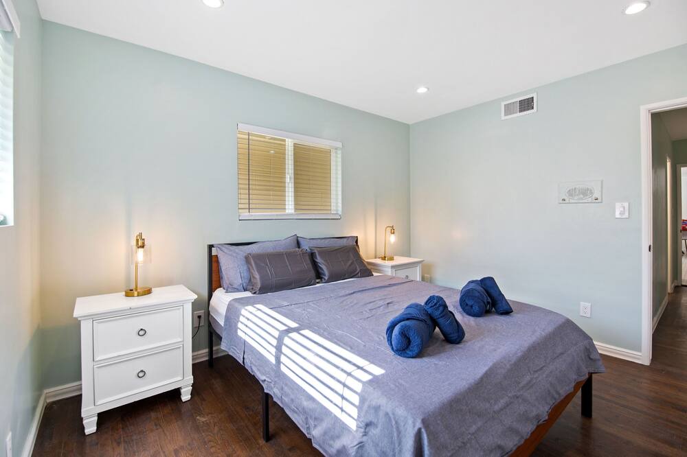 Photo of Bedroom in Corona