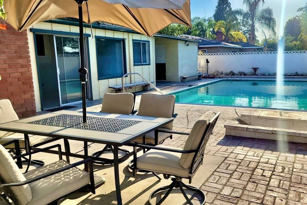 Photo of Outdoor in Corona