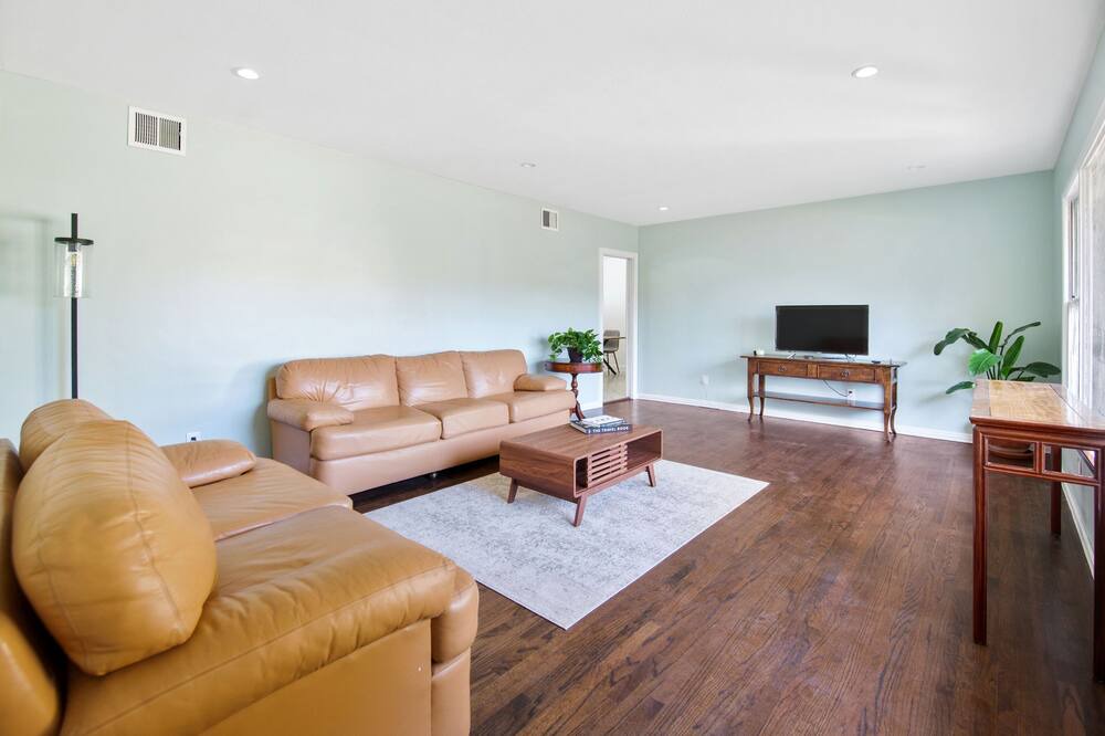 Photo of Livingroom in Corona