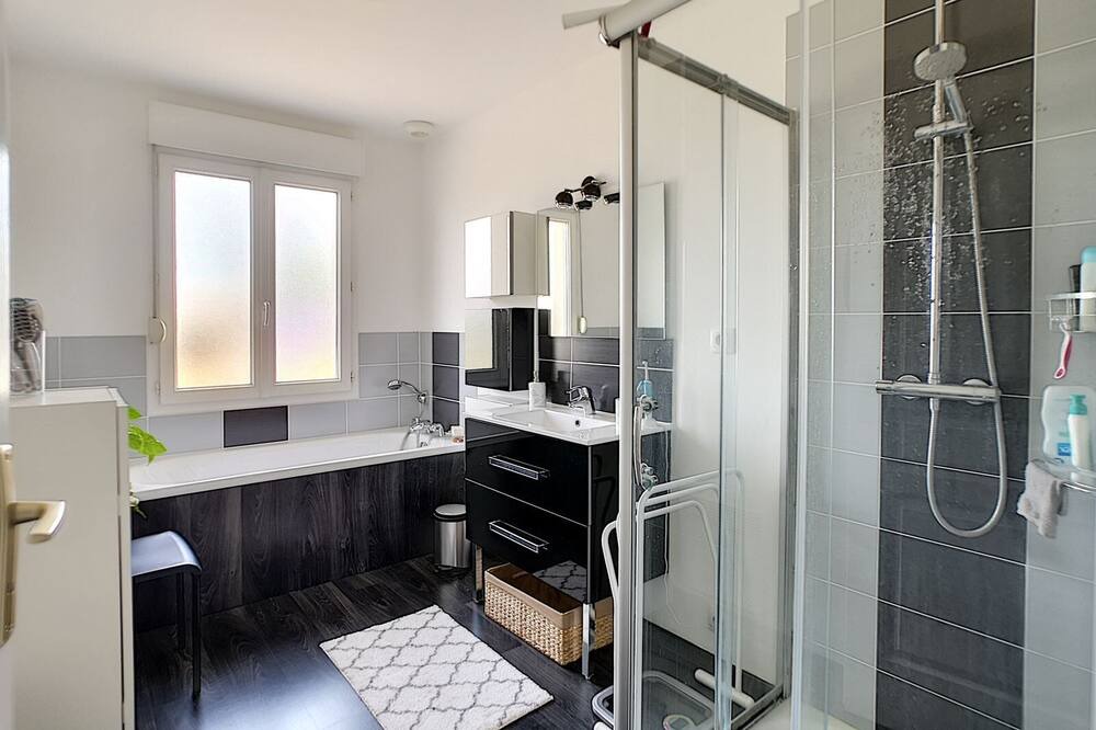 Photo of Bedroom in Woignarue