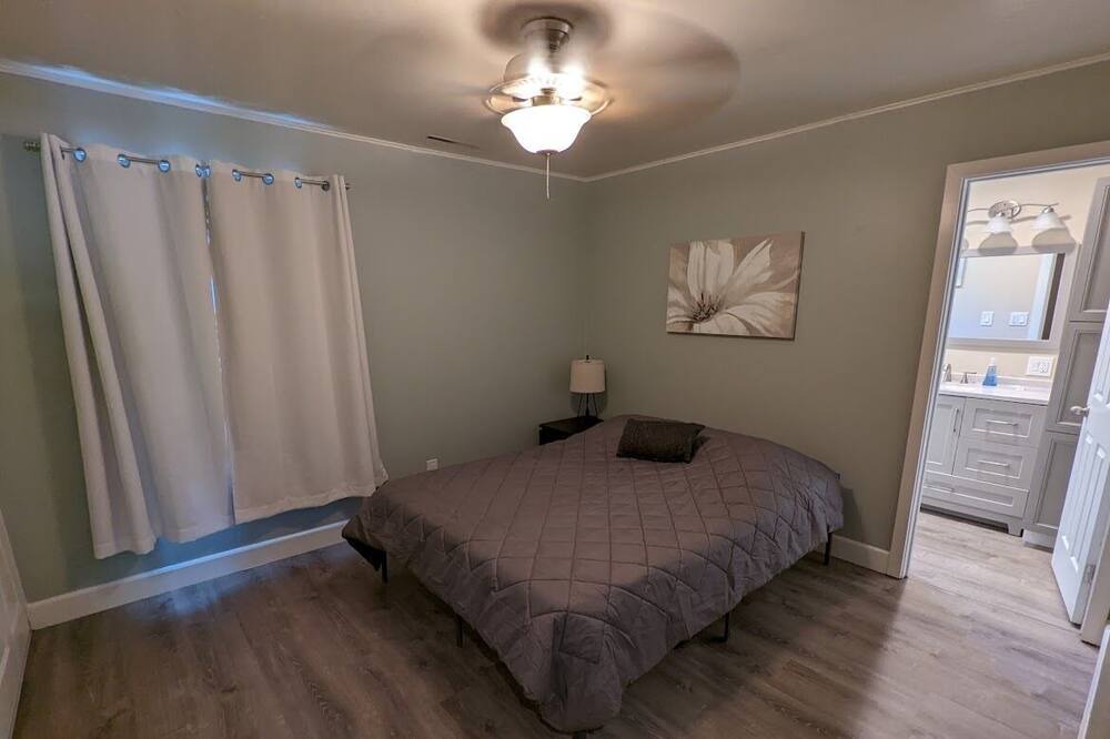 Photo of Bedroom in North Auburn