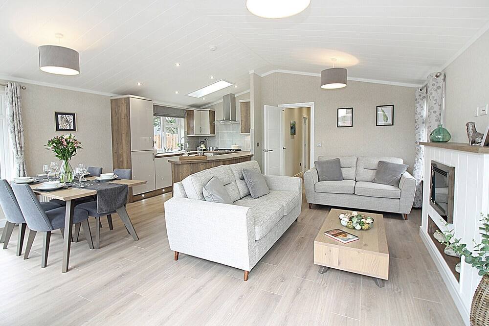 Photo of Others in Bugford