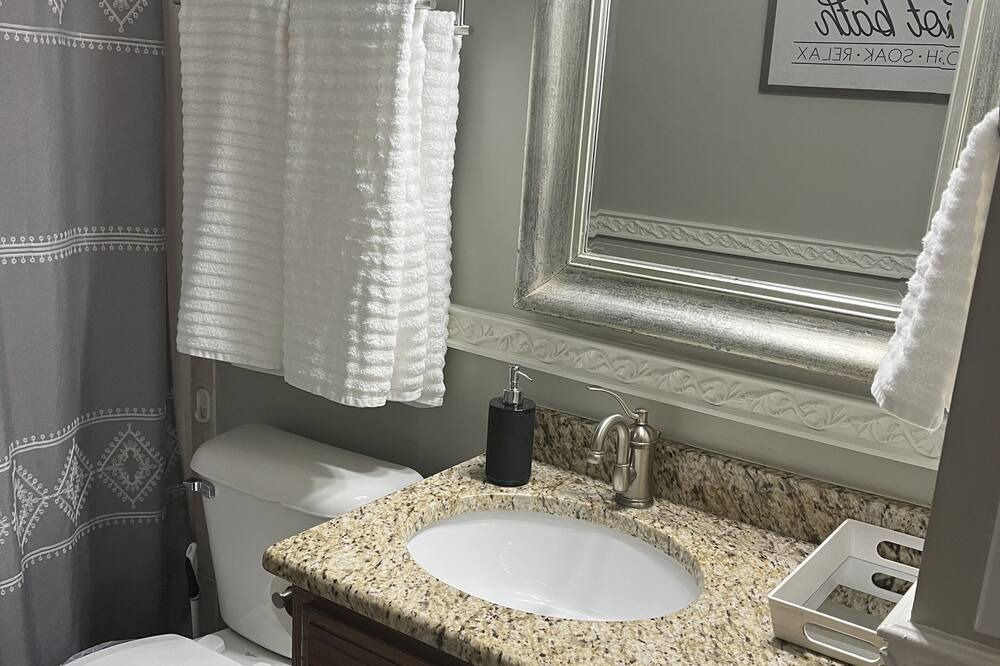 Photo of Bathroom in Tahlequah