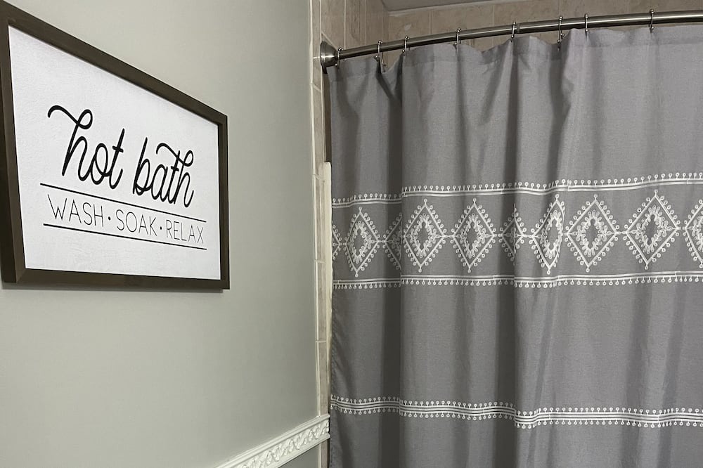 Photo of Bathroom in Tahlequah