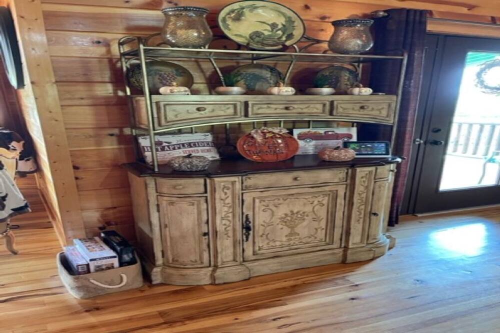 Photo of Bedroom in Goldbond