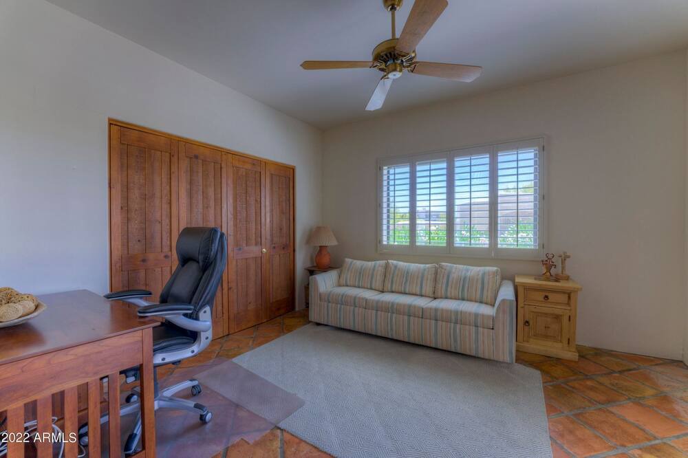 Photo of Livingroom in Carefree Rolling Hills