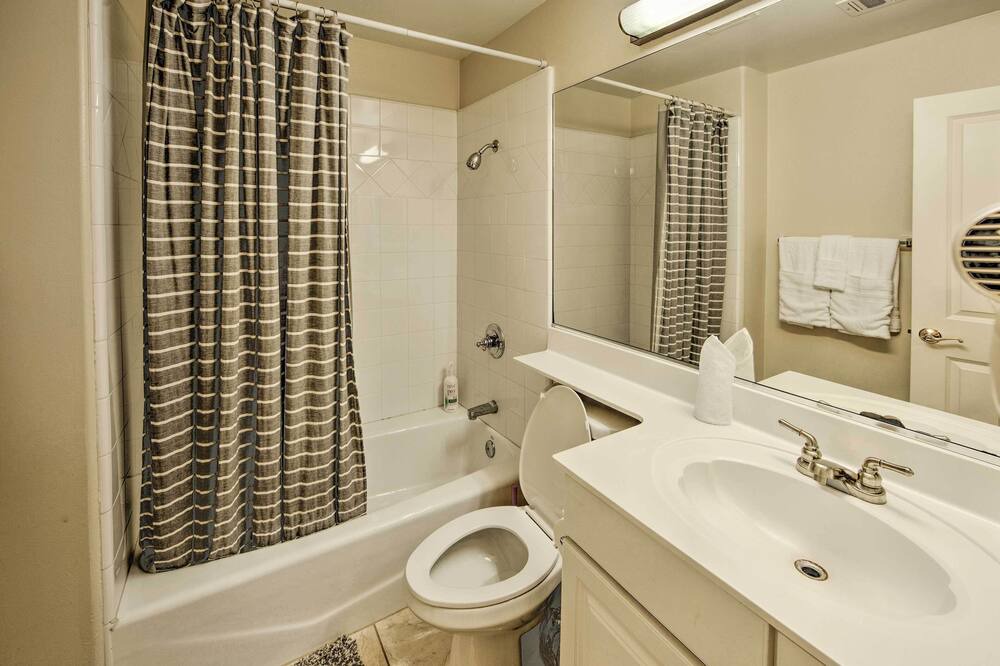 Photo of Bathroom in Covina