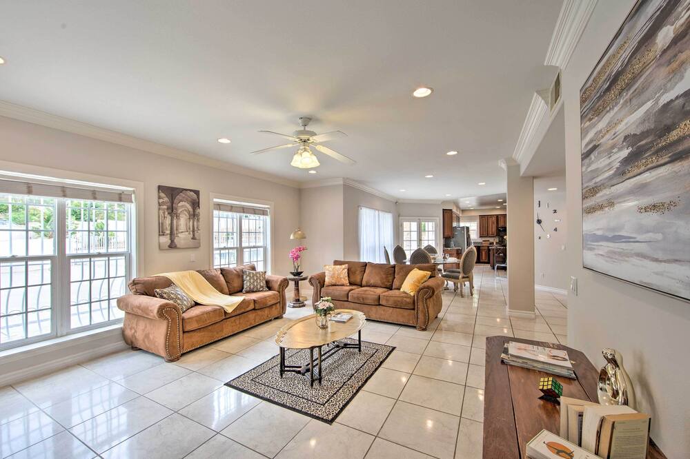 Photo of Livingroom in Covina