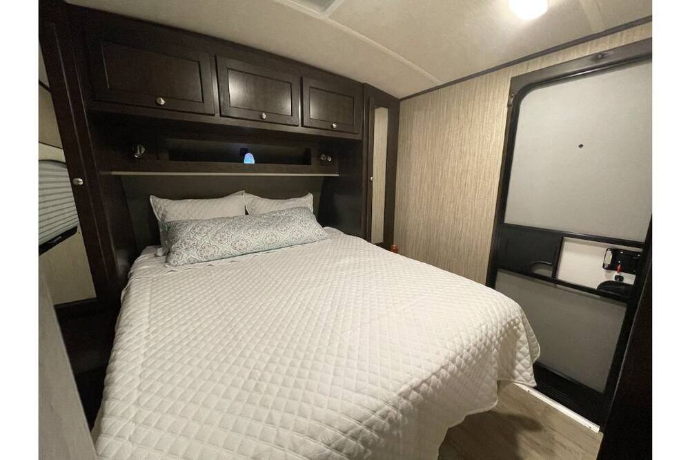 Photo of Bedroom in Gravois Mills