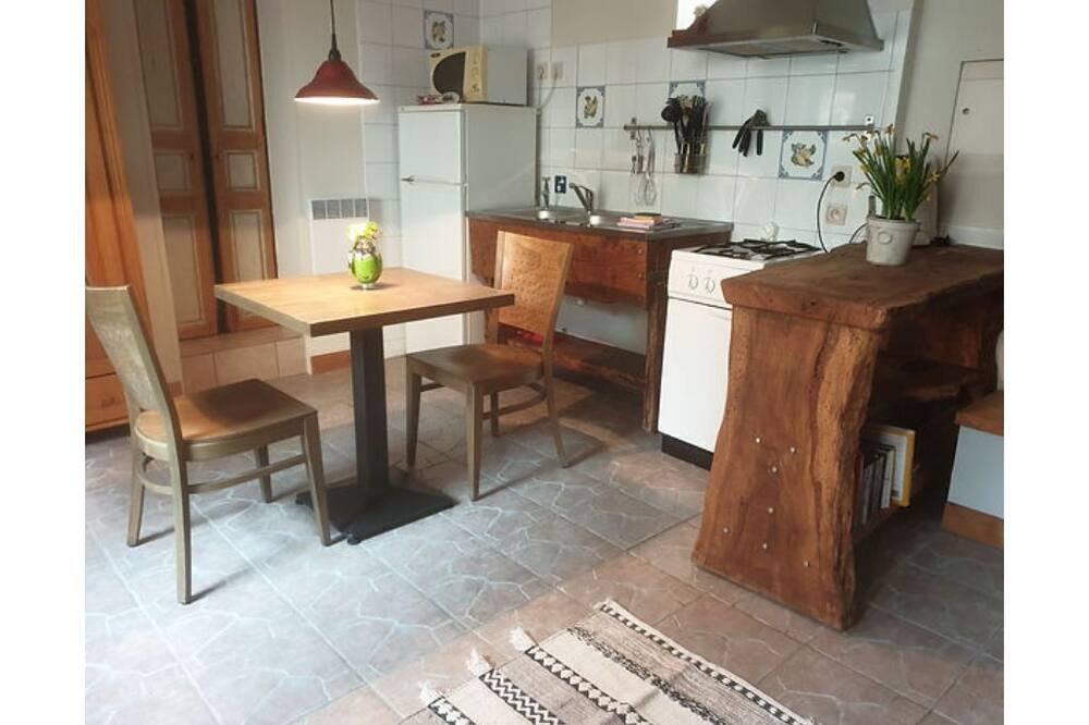 Photo of Kitchen in Yvre-le-Polin