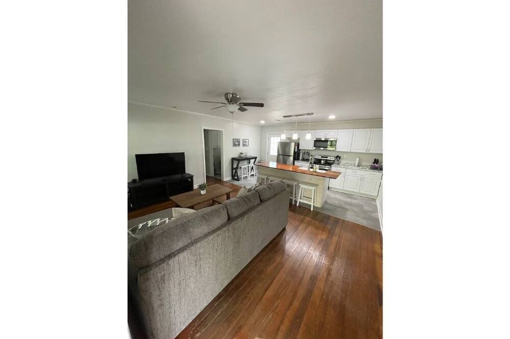 Photo of Bedroom in Hattiesburg