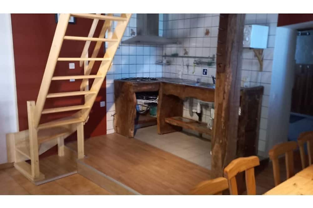 Photo of Others in Yvre-le-Polin