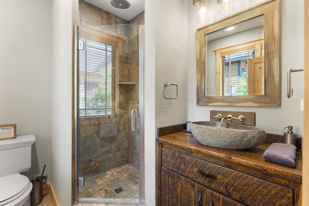 Photo of Bathroom in Lake George