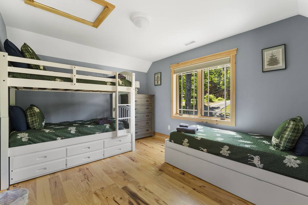 Photo of Bedroom in Lake George