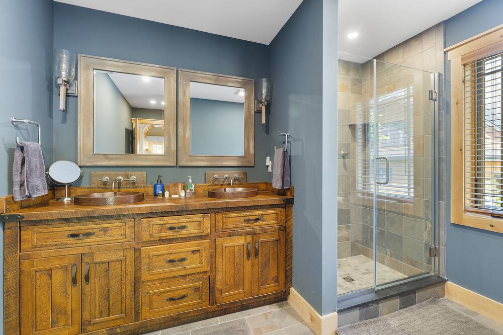 Photo of Bathroom in Lake George
