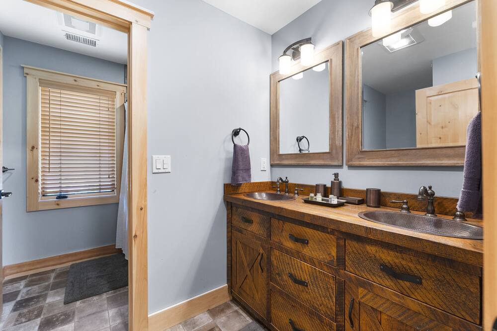 Photo of Bathroom in Lake George