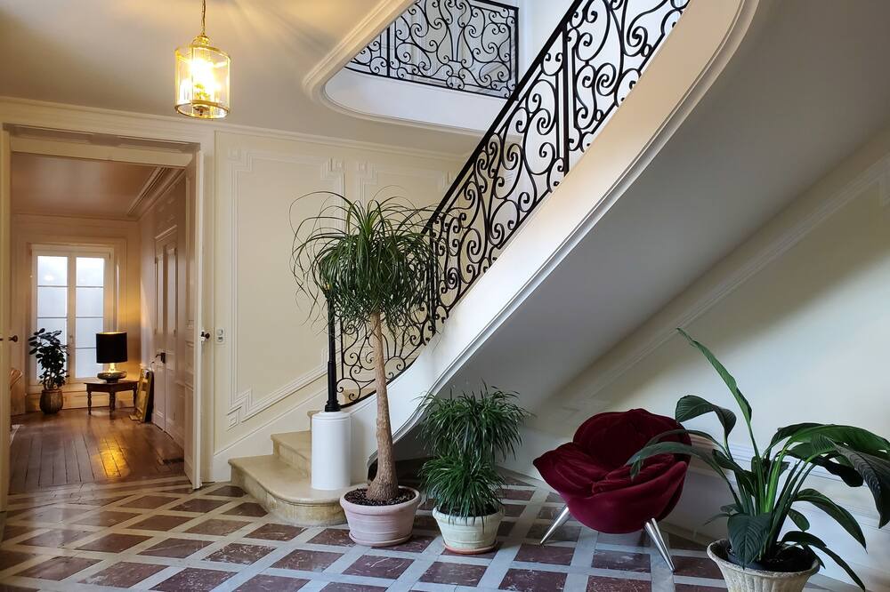 Photo of Others in Cognac