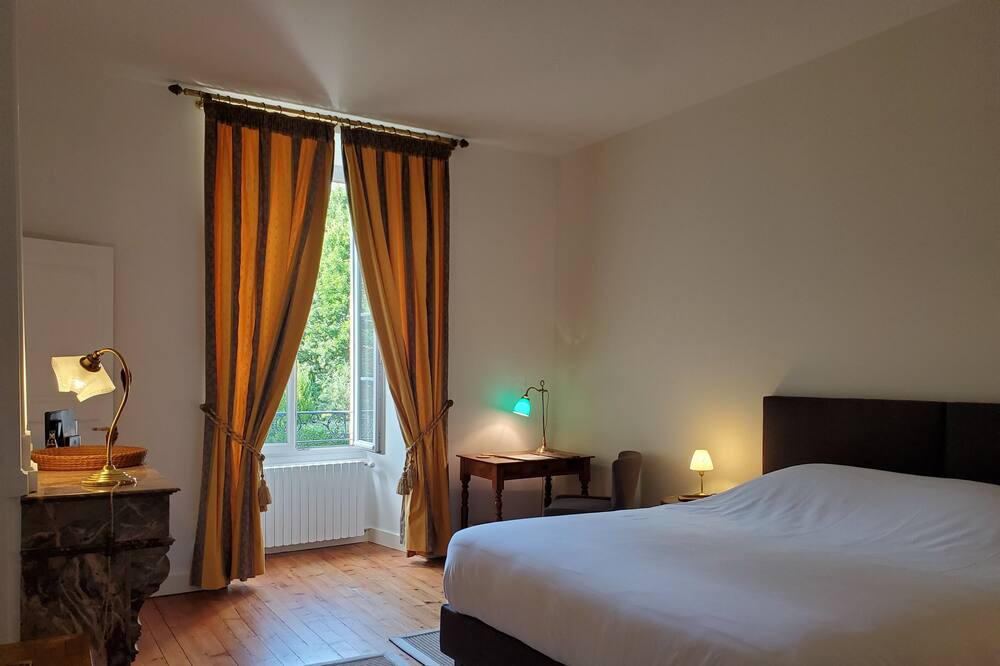 Photo of Bedroom in Cognac