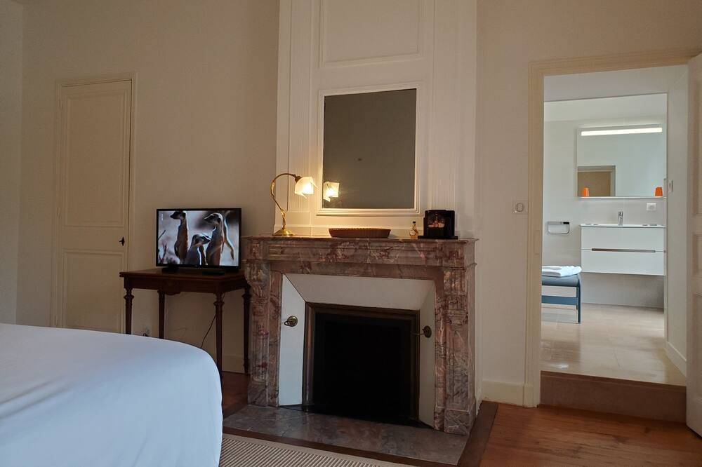 Photo of Bedroom in Cognac