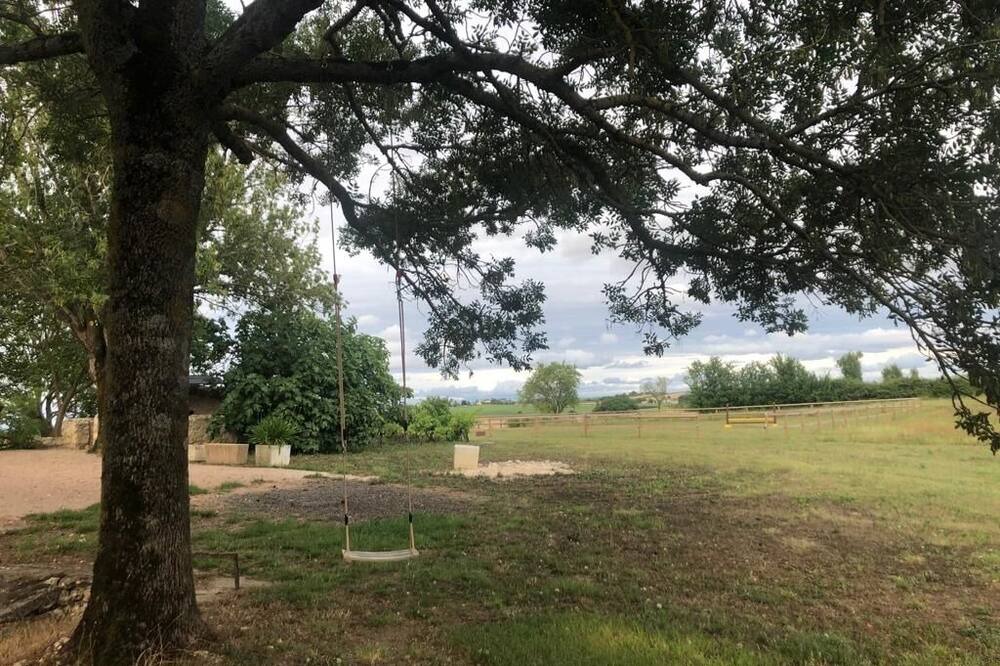 Photo of Outdoor in Frausseilles