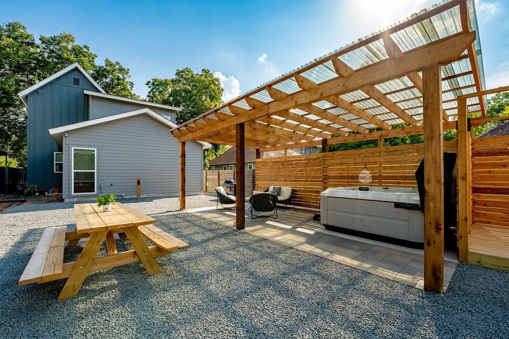 Photo of Outdoor in Govalle