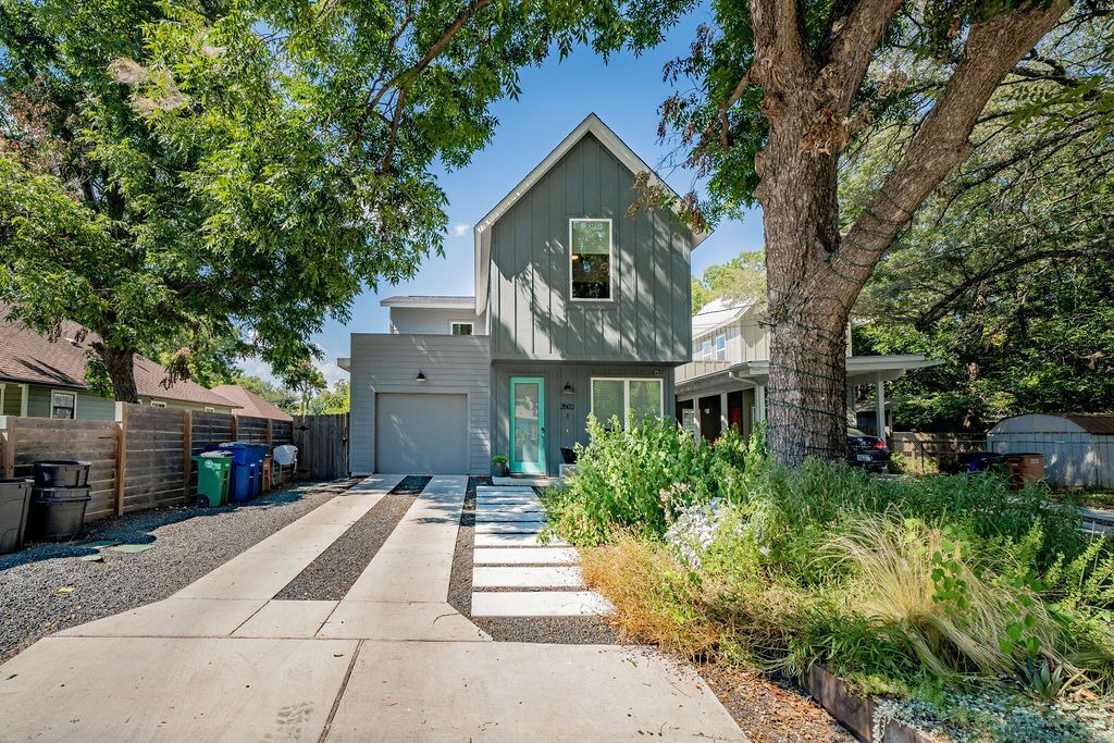 Photo of Outdoor in Govalle