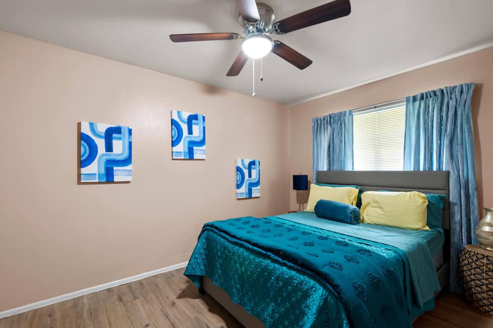 Photo of Bedroom in Shreveport