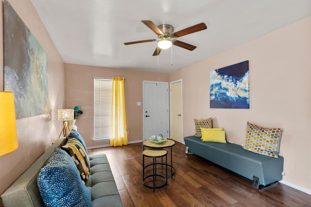 Photo of Livingroom in Shreveport