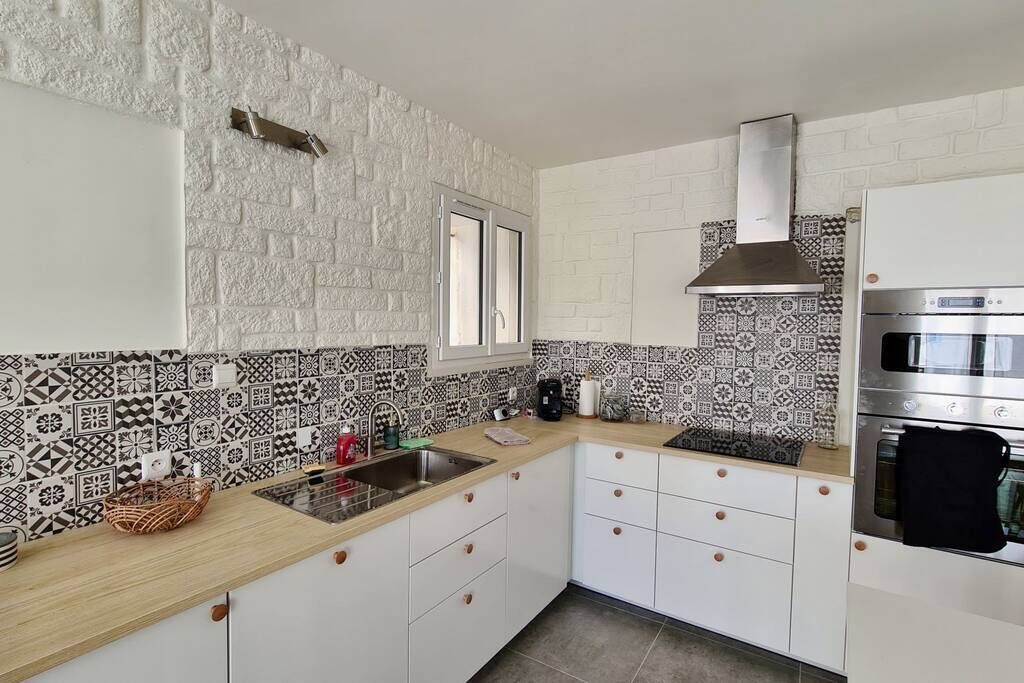 Photo of Kitchen in Chateauneuf-du-Pape