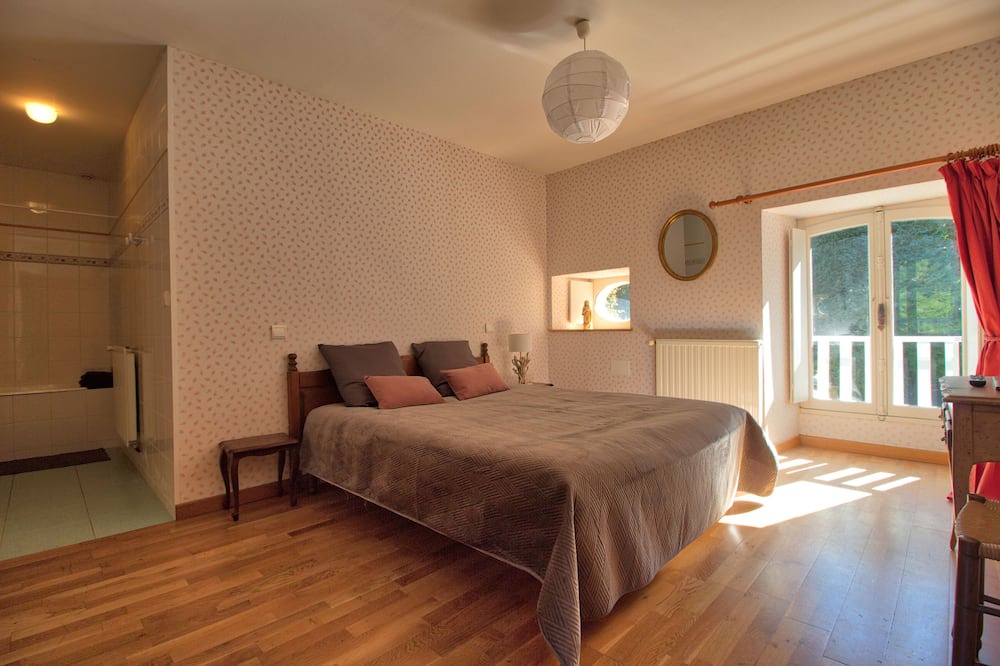 Photo of Bedroom in Guipel