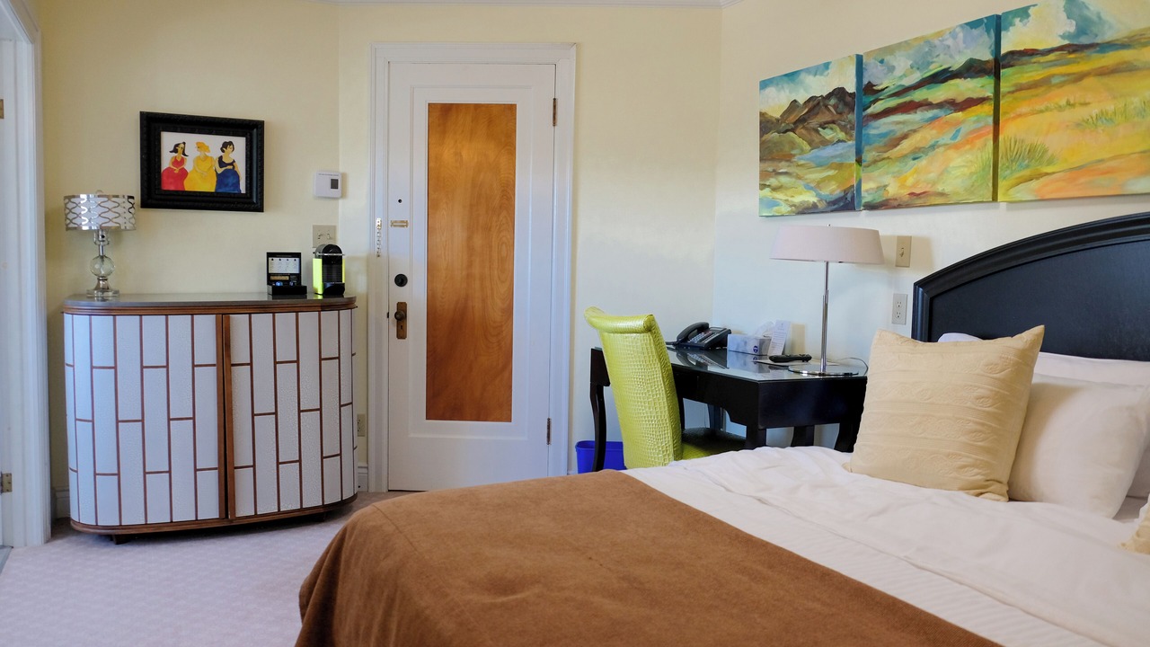 Photo of Bedroom in Montebello