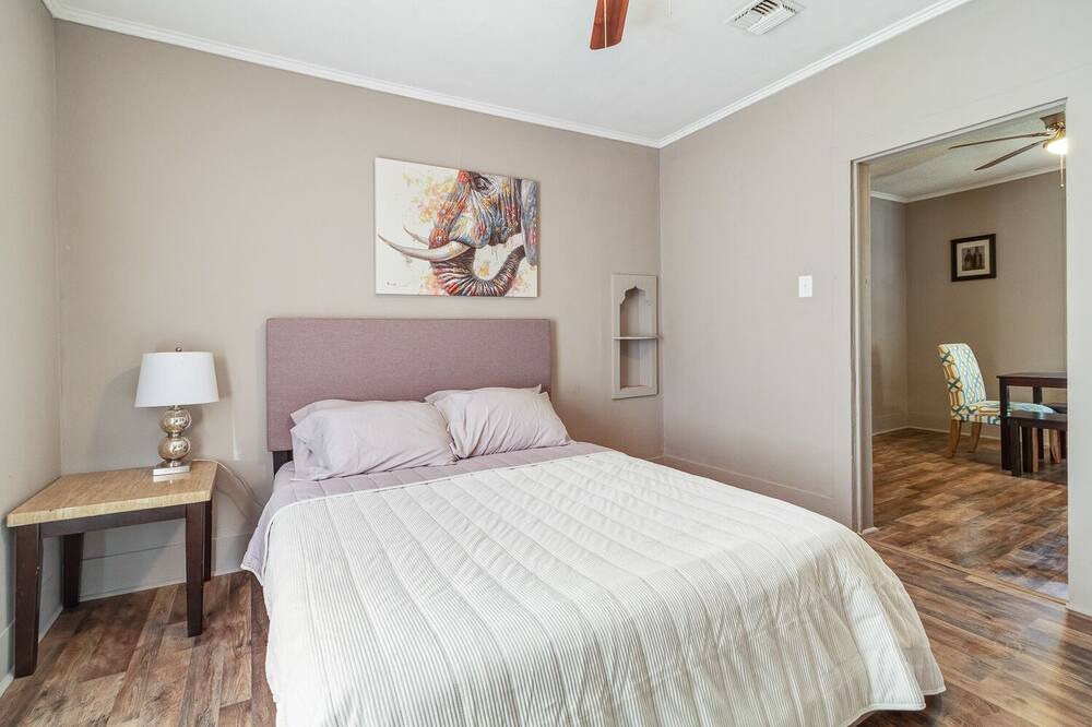 Photo of Bedroom in New Iberia