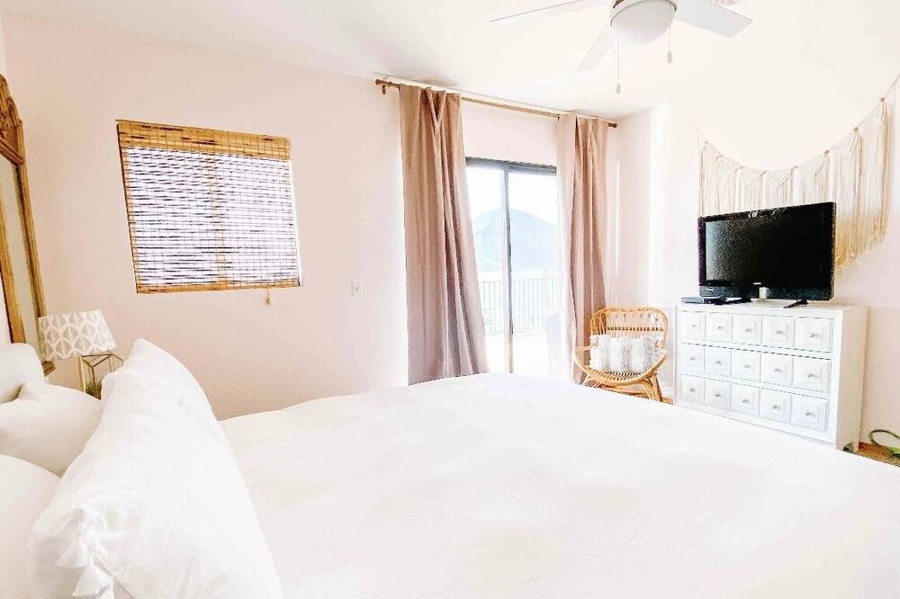 Photo of Bedroom in Wilbur Springs