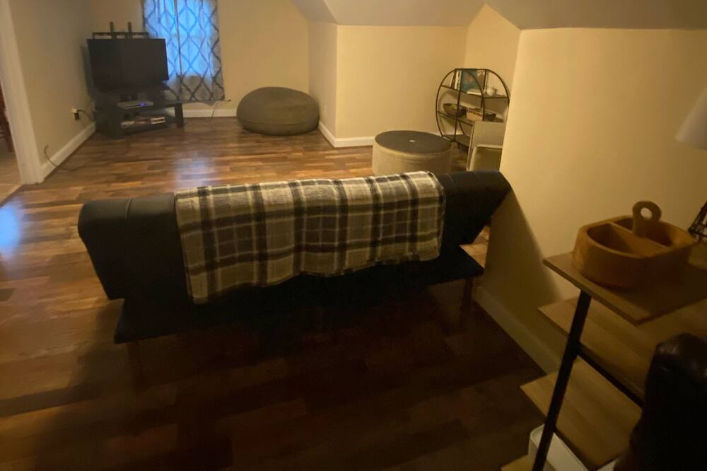 Photo of Bedroom in Madison Heights