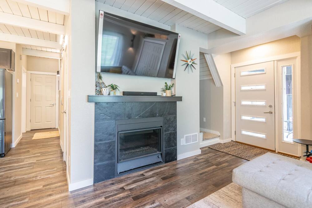 Photo of Livingroom in Nekoosa