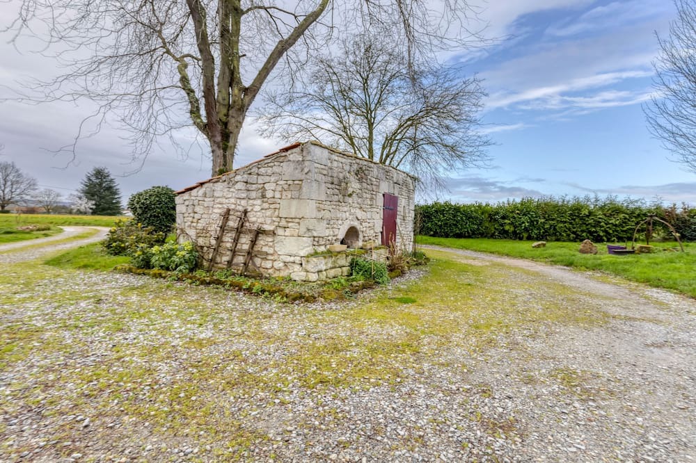 Photo of Outdoor in Scorbe-Clairvaux