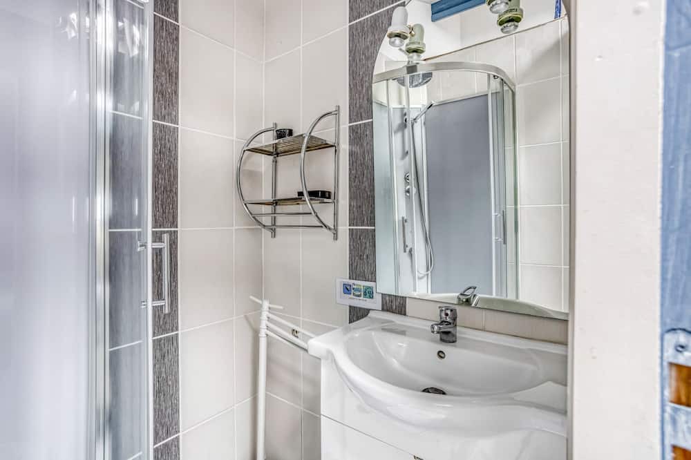 Photo of Bathroom in Scorbe-Clairvaux