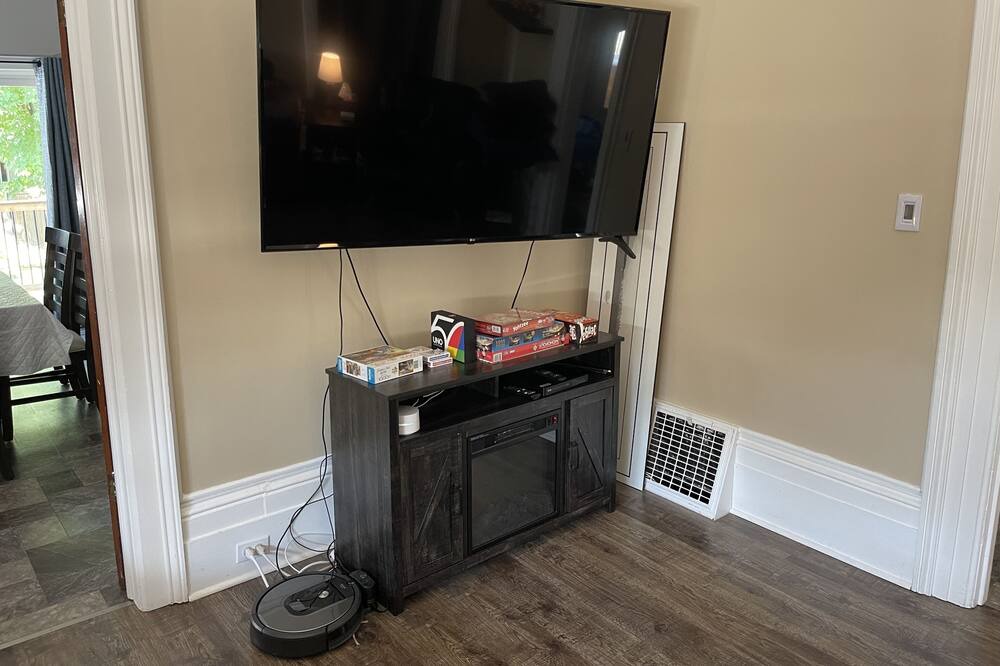 Photo of Bedroom in Clinton