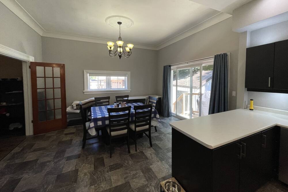 Photo of Livingroom in Clinton