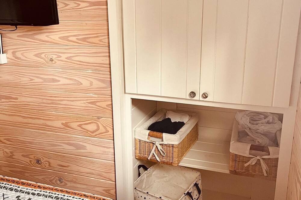 Photo of Bedroom in Upward