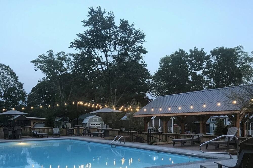 Photo of Outdoor in Upward
