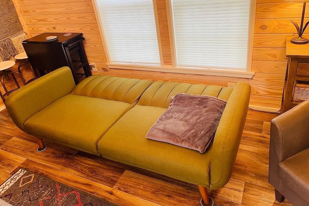 Photo of Livingroom in Upward