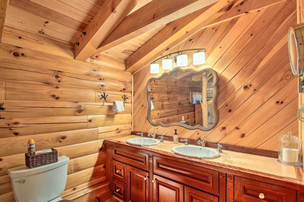 Photo of Bathroom in East Wakefield