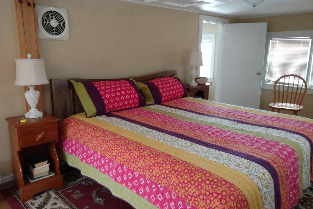 Photo of Bedroom in South Addison