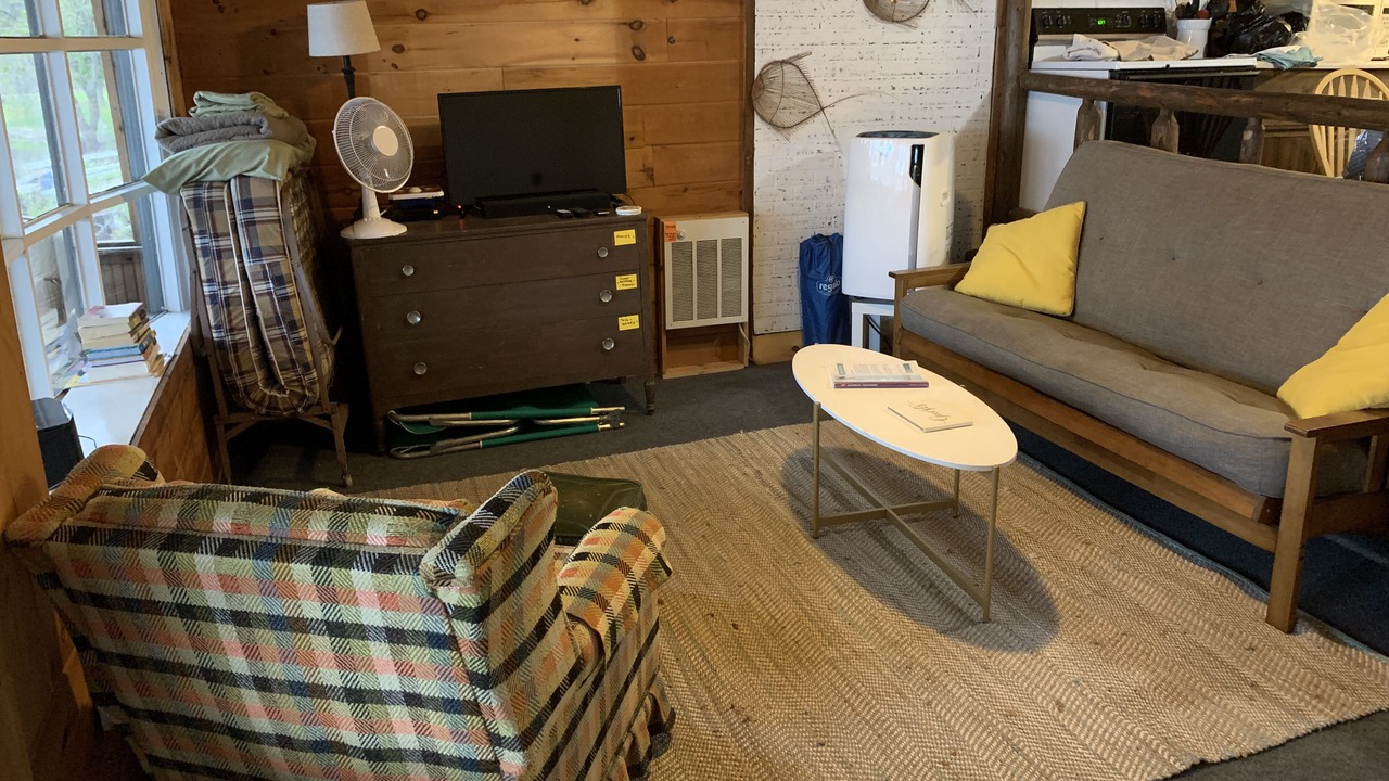 Photo of Livingroom in Town of Macomb